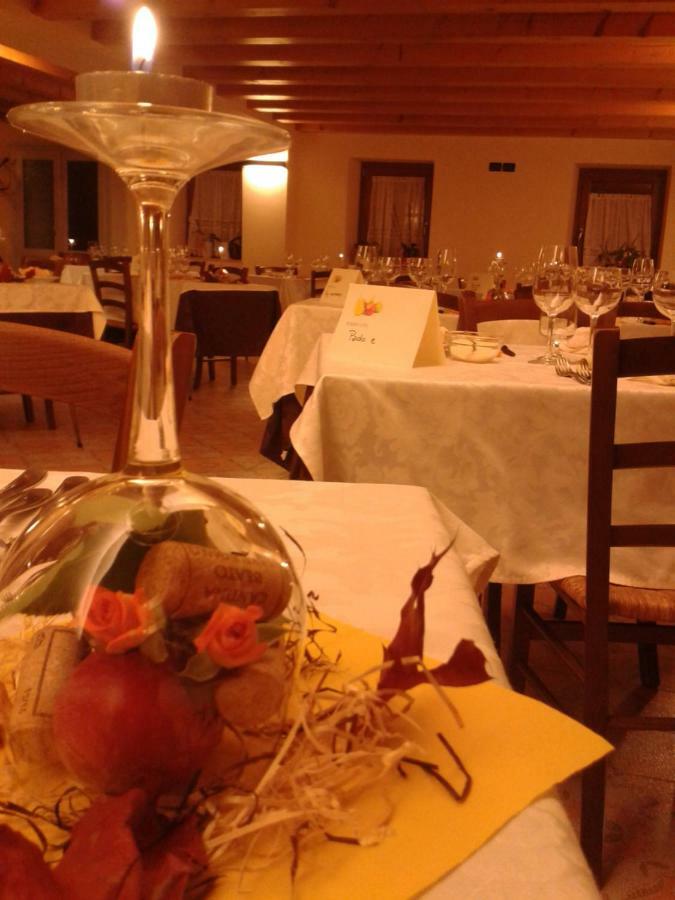 Locanda "Alla Rosa" Lusiana Zewnętrze zdjęcie